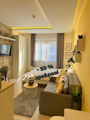 Comfy Corner N LUX 55 Milmari Apartment